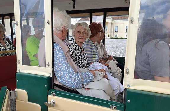 Tagesausflug der NÖ Senioren nach Laxenburg